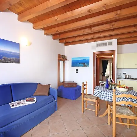 Borgo Dei Limoni - Con Garage Aparthotel 3*