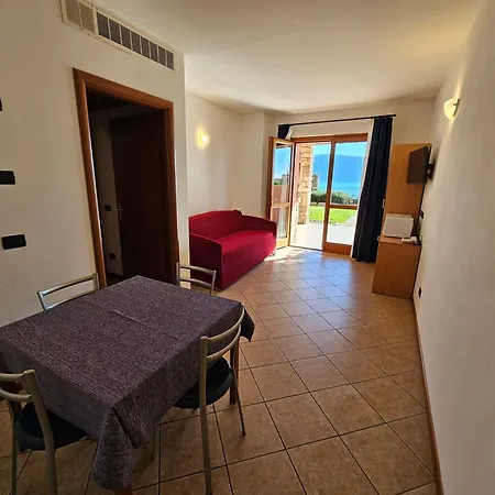 Aparthotel Borgo Dei Limoni - Con Garage