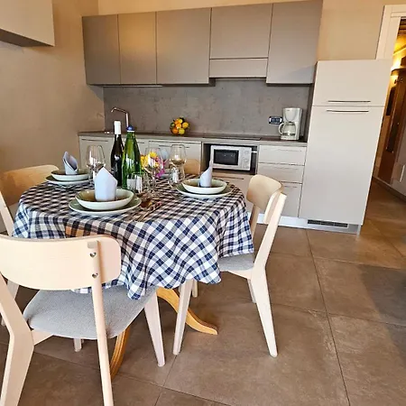 Aparthotel Borgo Dei Limoni - Con Garage Gargnano