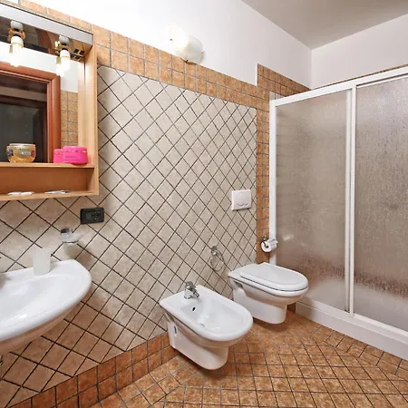 Borgo Dei Limoni - Con Garage 4* Gargnano