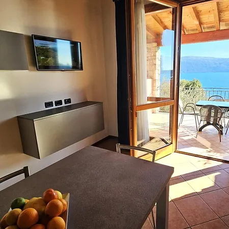 Borgo Dei Limoni - Con Garage Aparthotel Gargnano