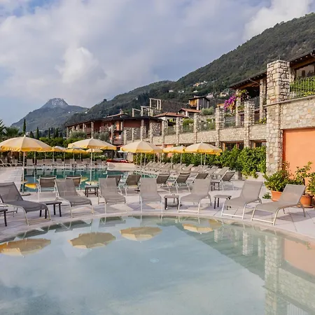 شقة فندقية Borgo Dei Limoni - Con Garage 4*