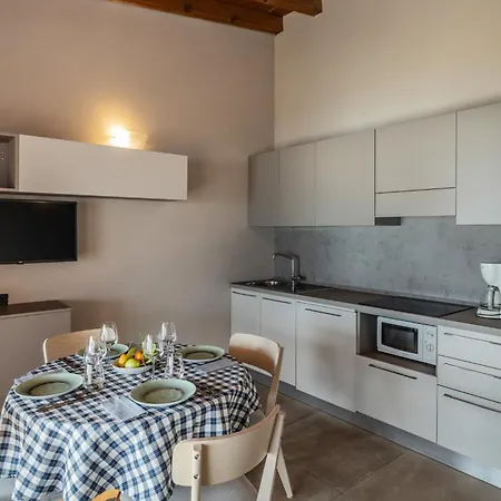شقة فندقية Borgo Dei Limoni - Con Garage 4*