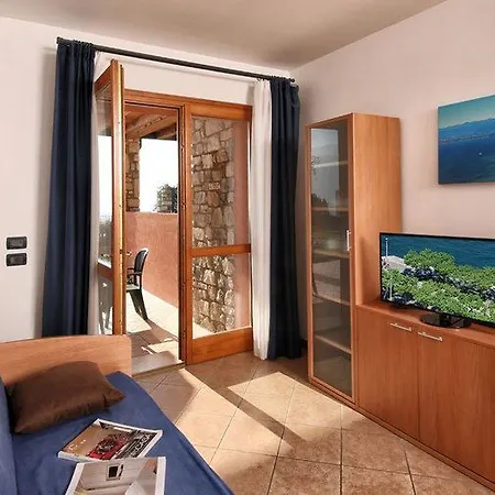 Borgo Dei Limoni Aparthotel Gargnano